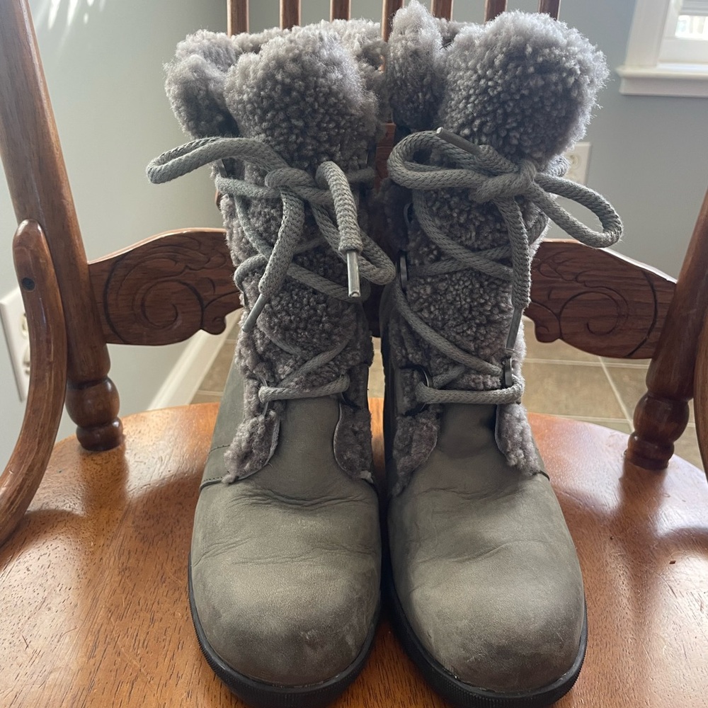 Size 9 Sorel Boots